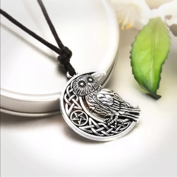 Goddess Moon Pentagram Owl Silver Necklace - Picture 3 of 6